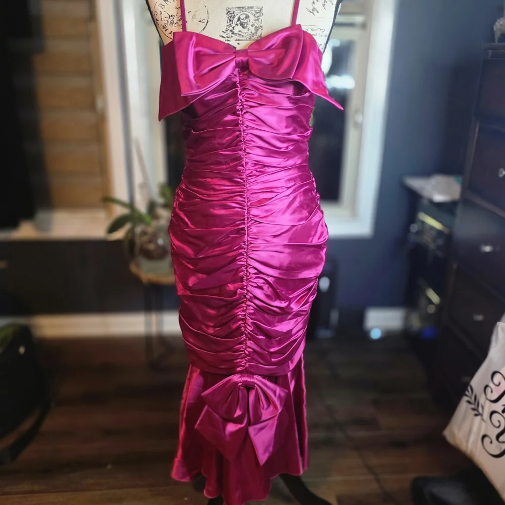Stunning Magenta Satin Bow Dress - Picture 4 of 16